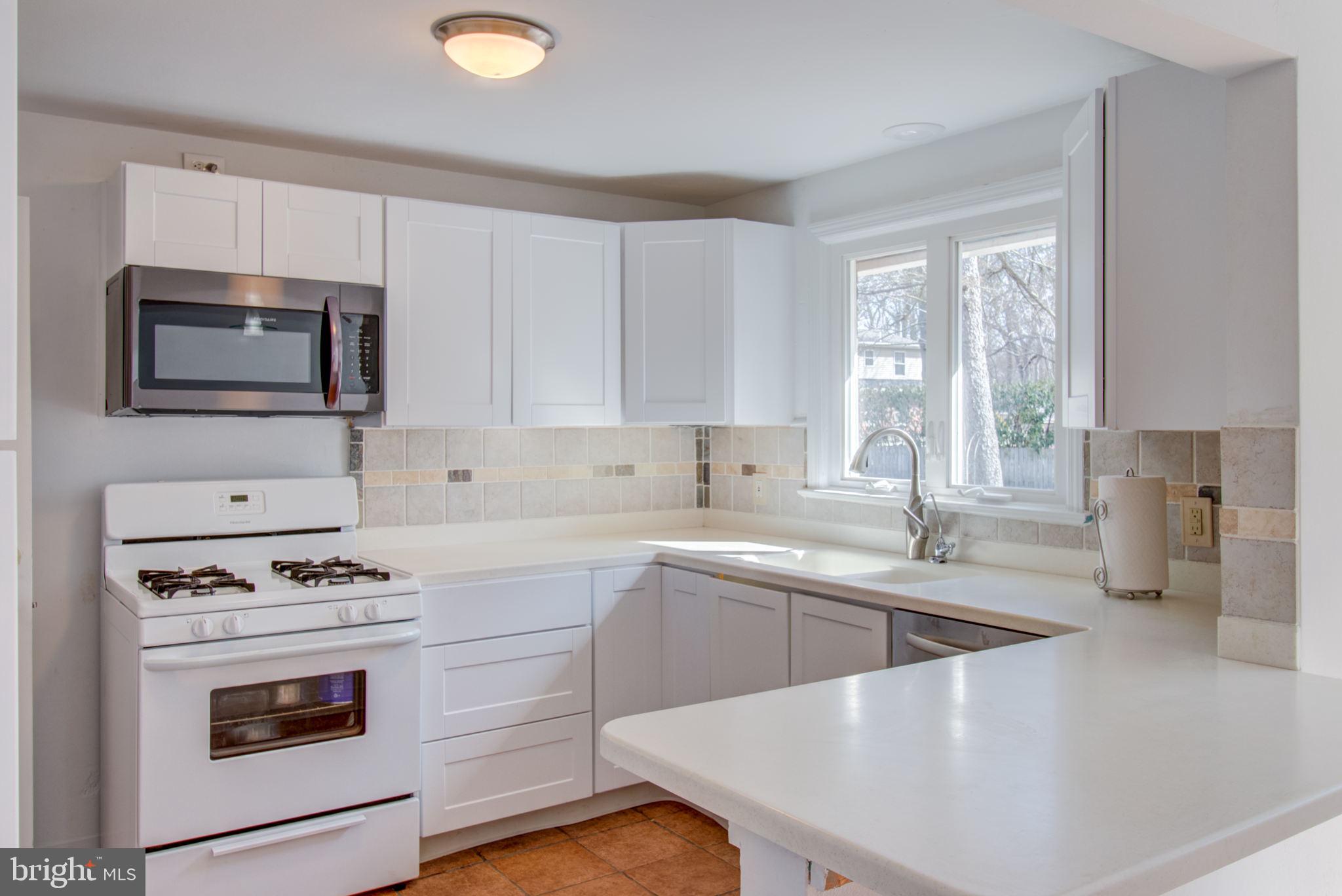 955 Alexander Road Princeton Junction, NJ 08550 - Photo 4 of 38 Kitchen