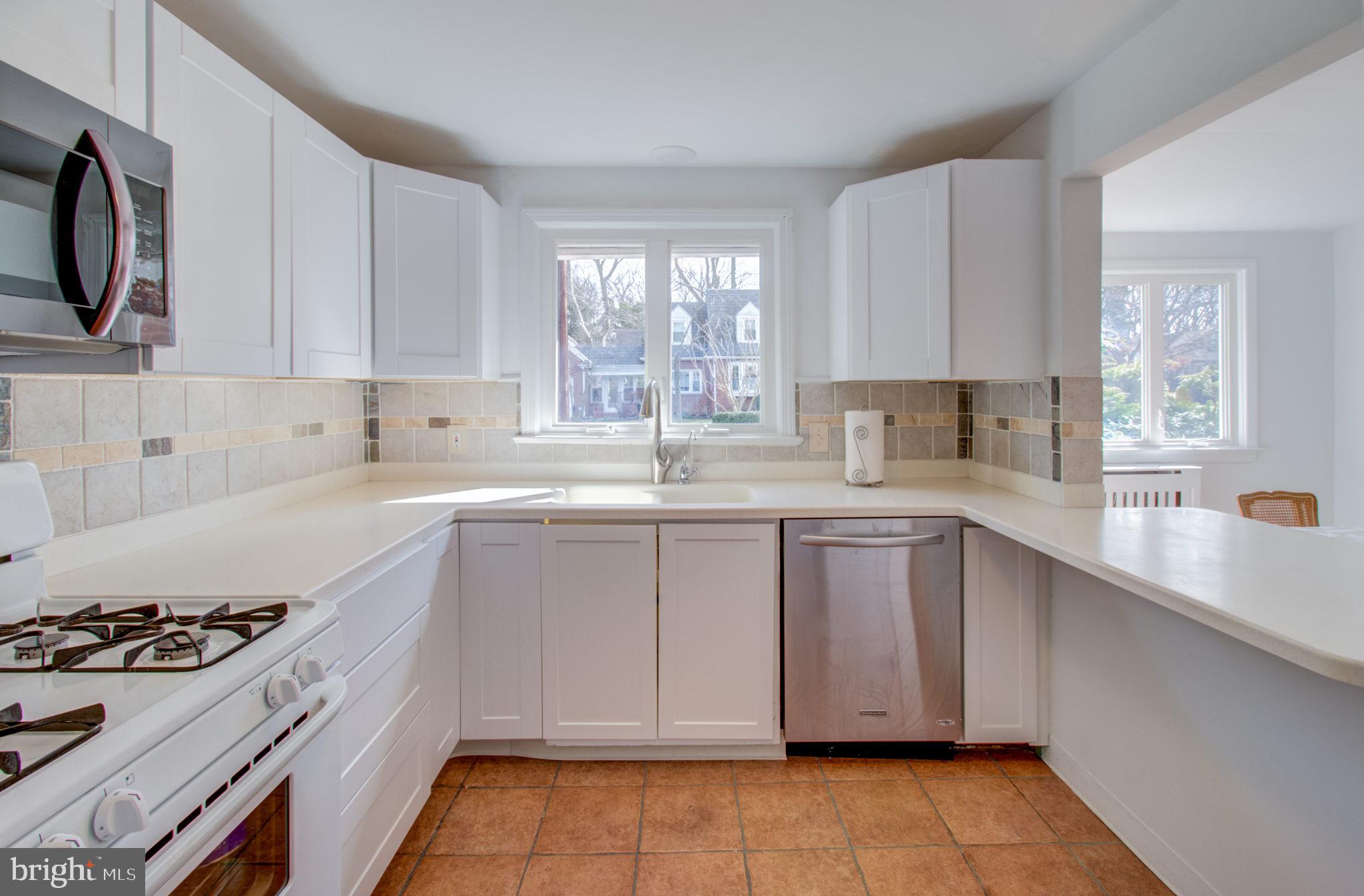 955 Alexander Road Princeton Junction, NJ 08550 - Photo 8 of 38 Kitchen