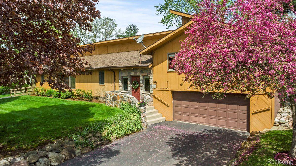 9200 Davisburg Road Clarkston, MI 48348 - Photo 1 of 77 Gallery Image 1