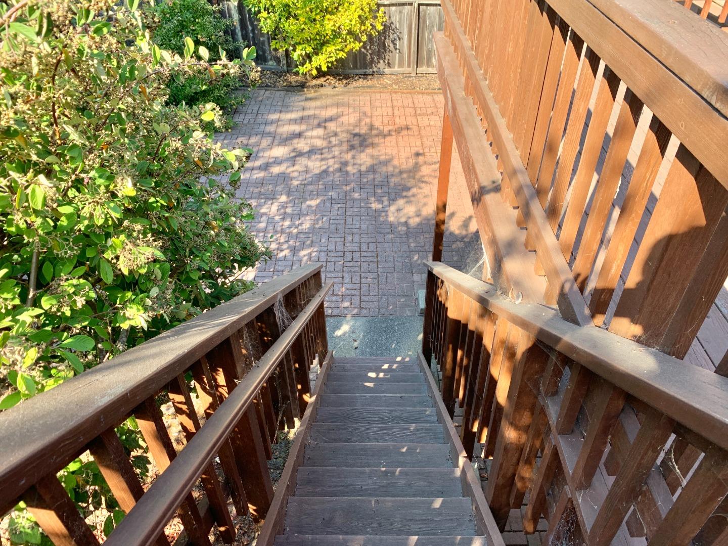 1291 Park Pacifica Avenue Pacifica, CA 94044 - Photo 16 of 18 a balcony with street view