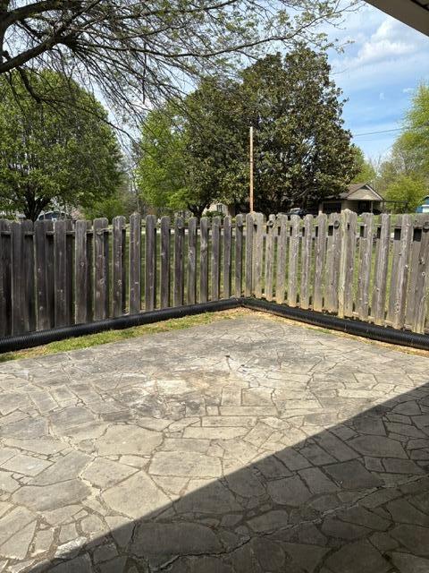 205 Rosedale Avenue London, KY 40741 - Photo 7 of 17 patio 2