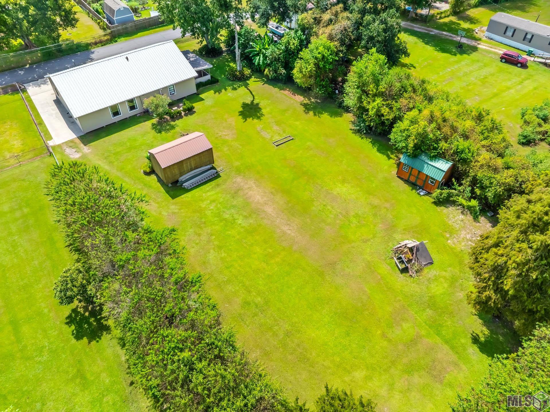 176 St Joseph Street Raceland, LA 70394 - Photo 4 of 17
