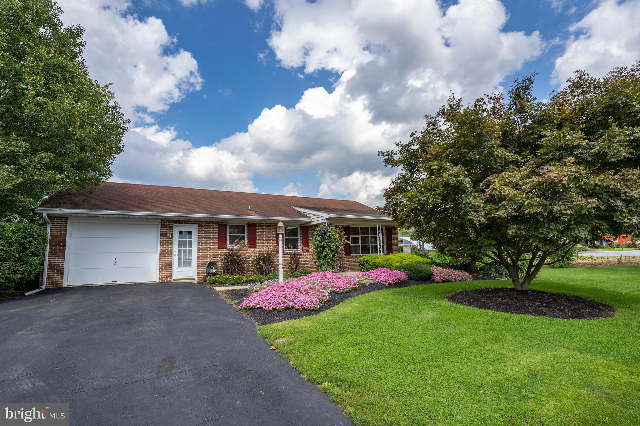 880 Hossler Road Manheim, PA 17545 - Photo 7 of 45