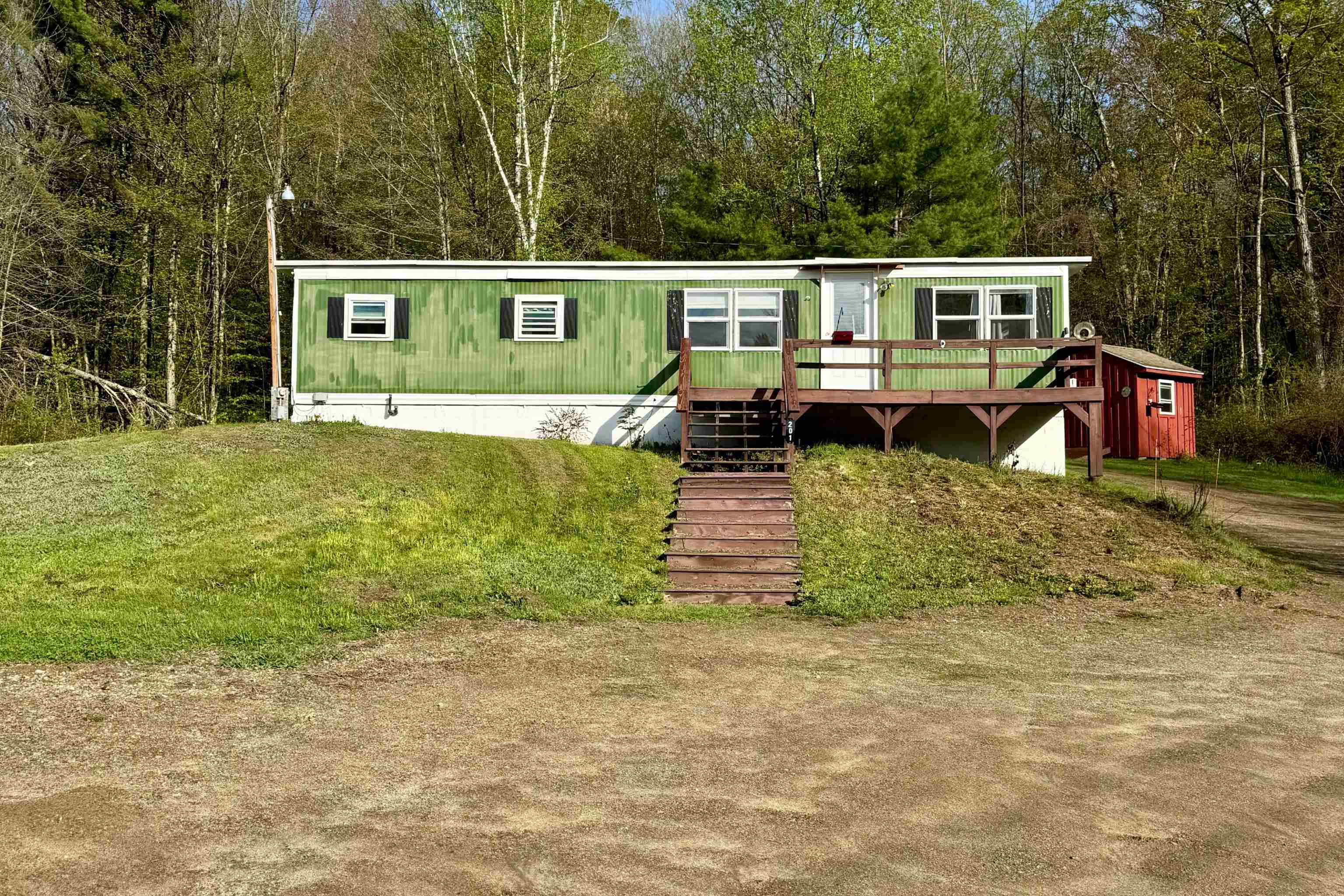 201 Parade Road Meredith, NH 03253 - Photo 3 of 25