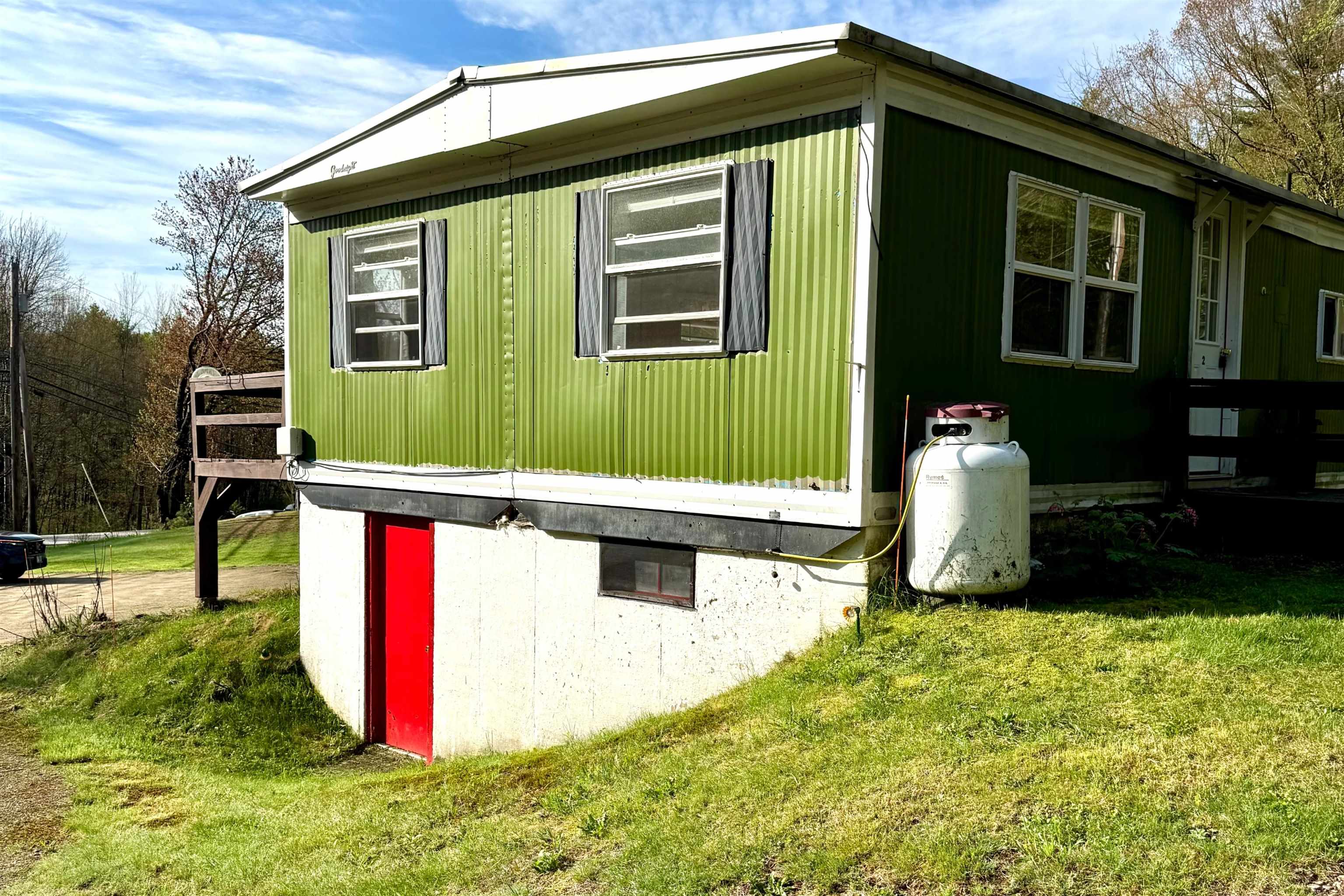 201 Parade Road Meredith, NH 03253 - Photo 5 of 25