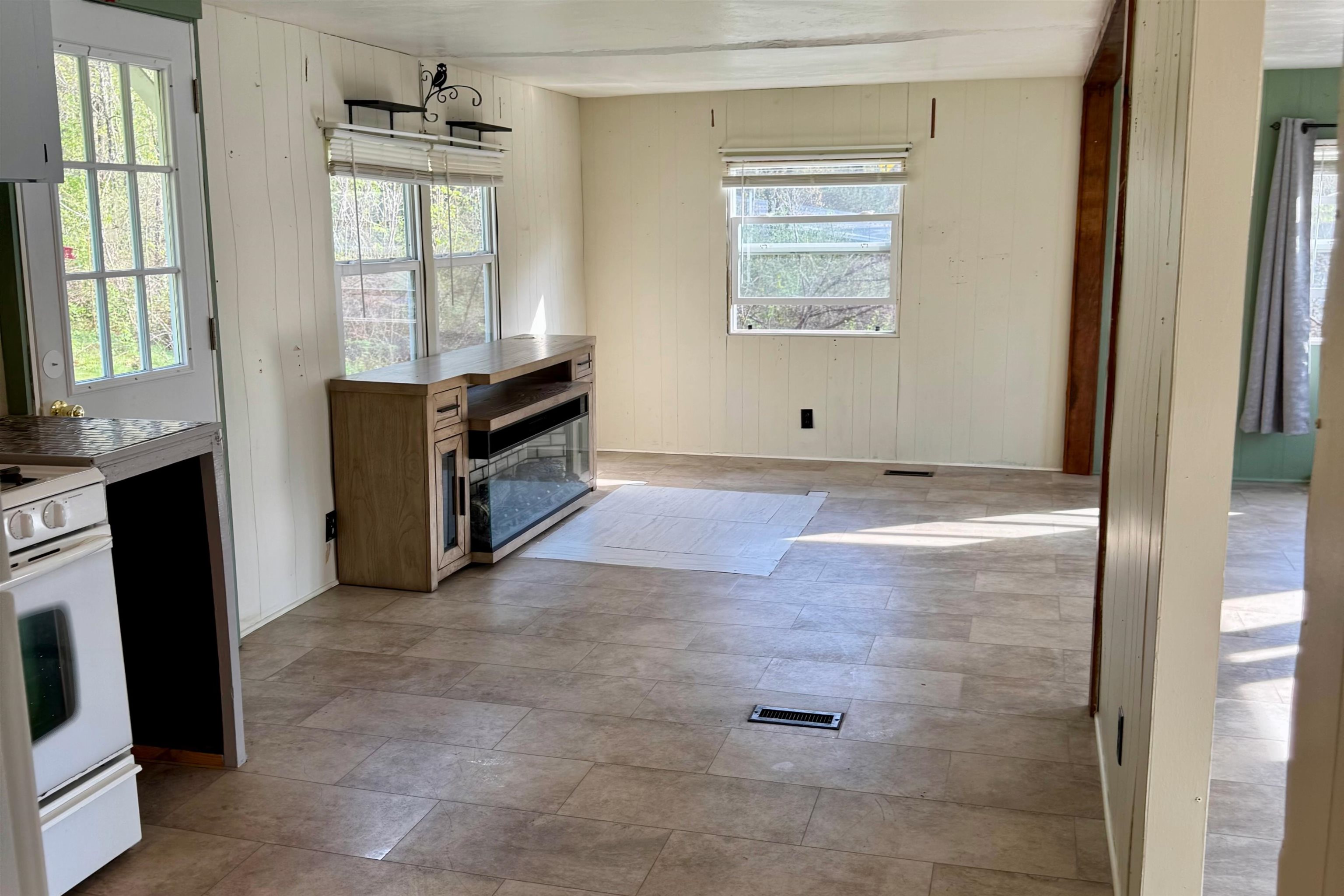 201 Parade Road Meredith, NH 03253 - Photo 8 of 25