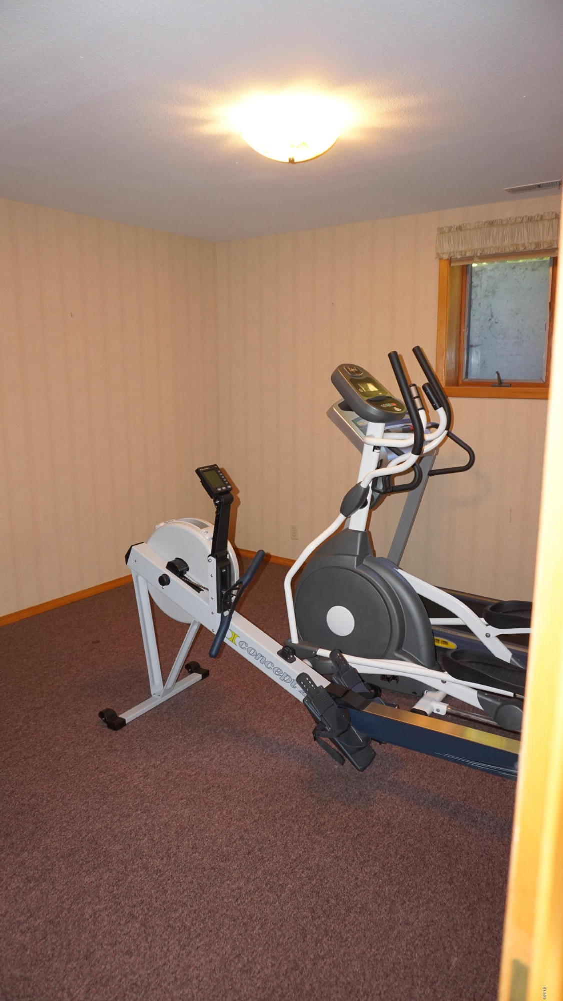 80 Reeves Circle Yachats, OR 97498 - Photo 26 of 30 Guest room