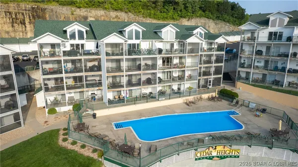 $320,000 | 316 Cedar Heights Drive, Unit 4C, Camdenton, MO 65020