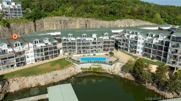 $320,000 | 316 Cedar Heights Drive, Unit 4C, Camdenton, MO 65020