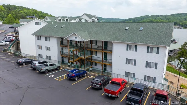 $320,000 | 316 Cedar Heights Drive, Unit 4C, Camdenton, MO 65020