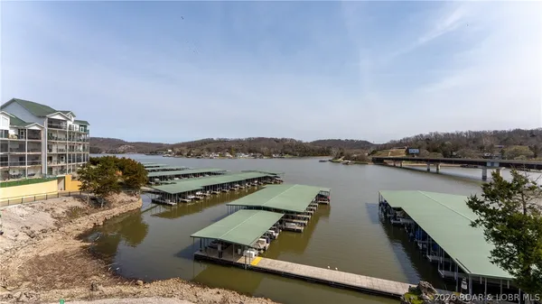 $320,000 | 316 Cedar Heights Drive, Unit 4C, Camdenton, MO 65020