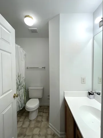 $1,750 | 5170 Hickory Hollow Parkway, Unit 246, Antioch, TN 37013