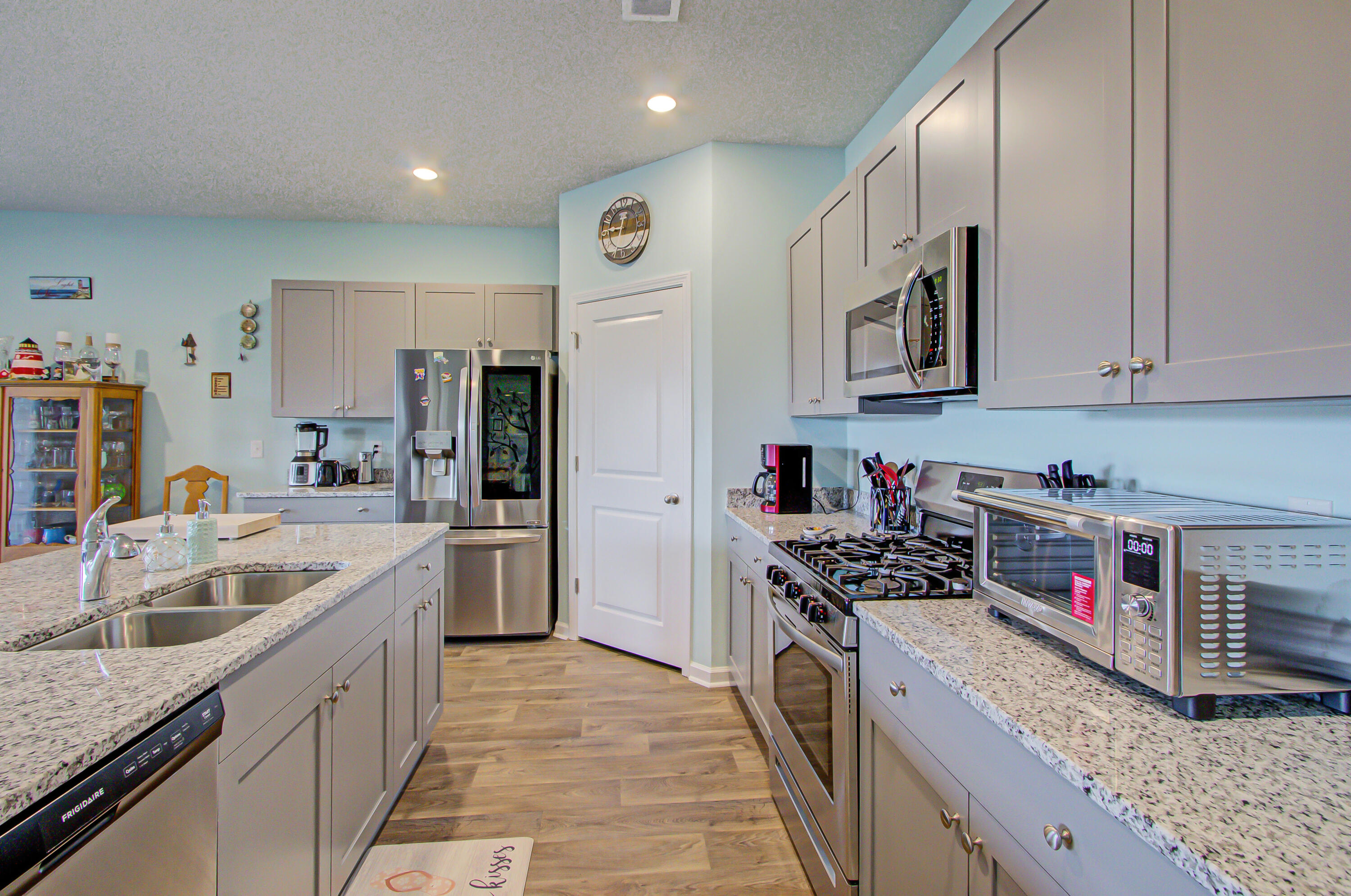9647 Brandishing Road Ladson, SC 29456 - Photo 6 of 26 Amenity Rich Kitchen