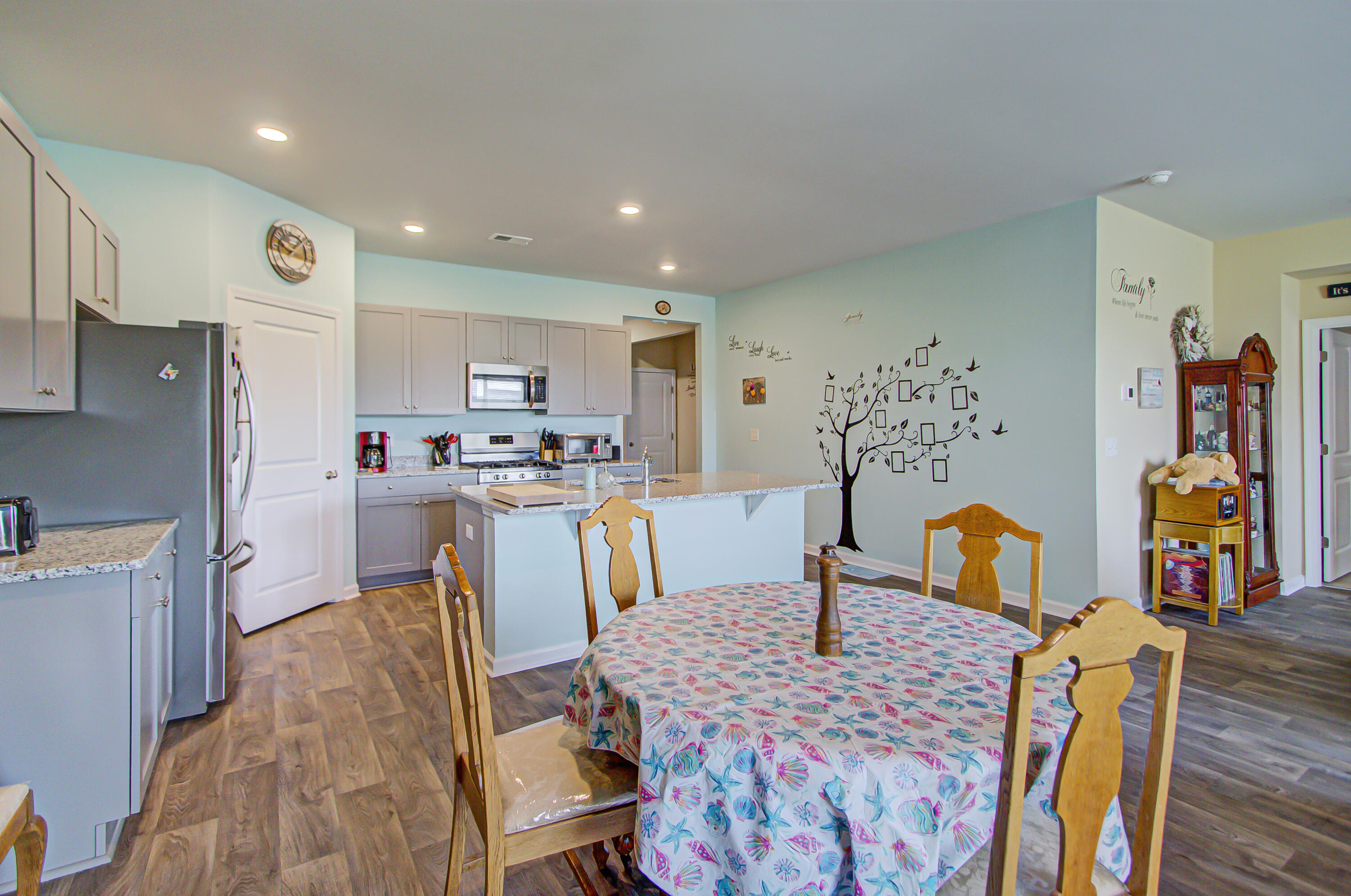 9647 Brandishing Road Ladson, SC 29456 - Photo 9 of 26 Eat-in Kitchen