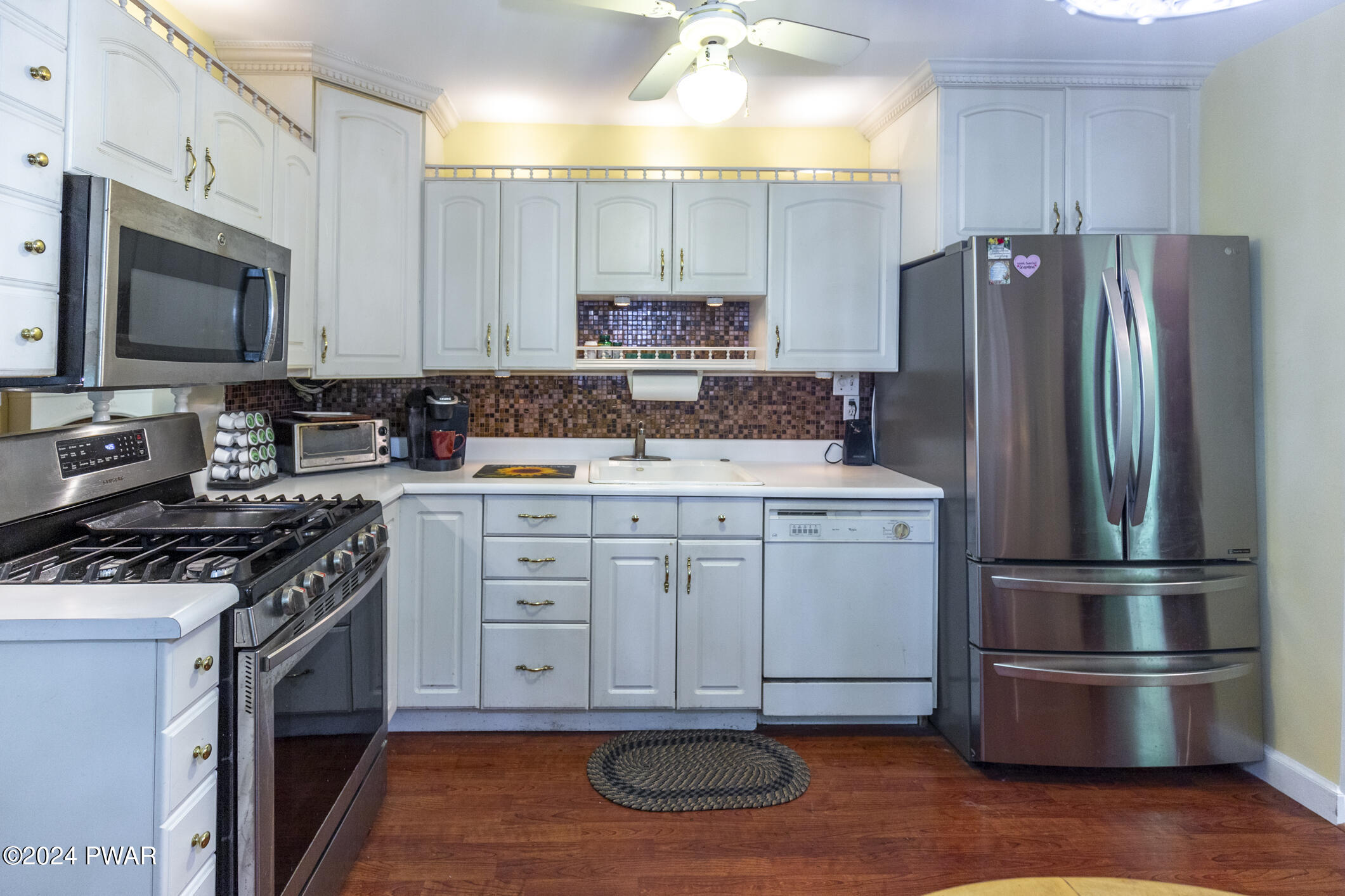 53 Pradon Road Sterling, PA 18463 - Photo 9 of 40