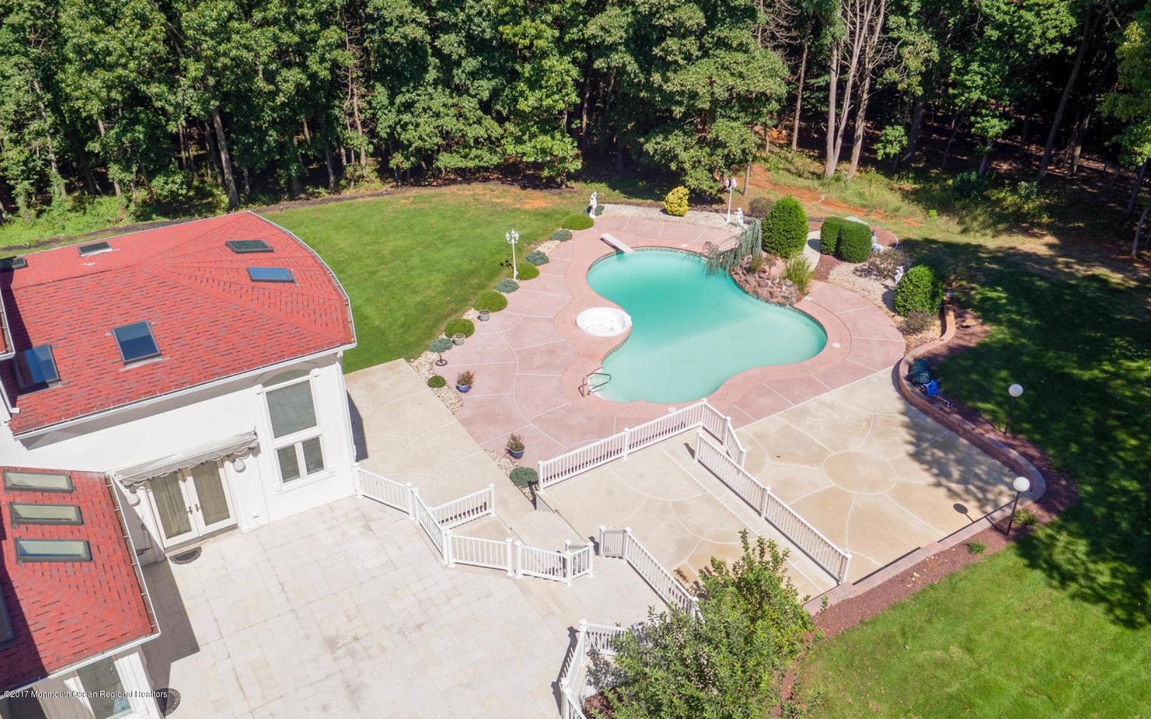 15 Mockingbird Drive Colts Neck, NJ 07722 - Photo 40 of 42 65