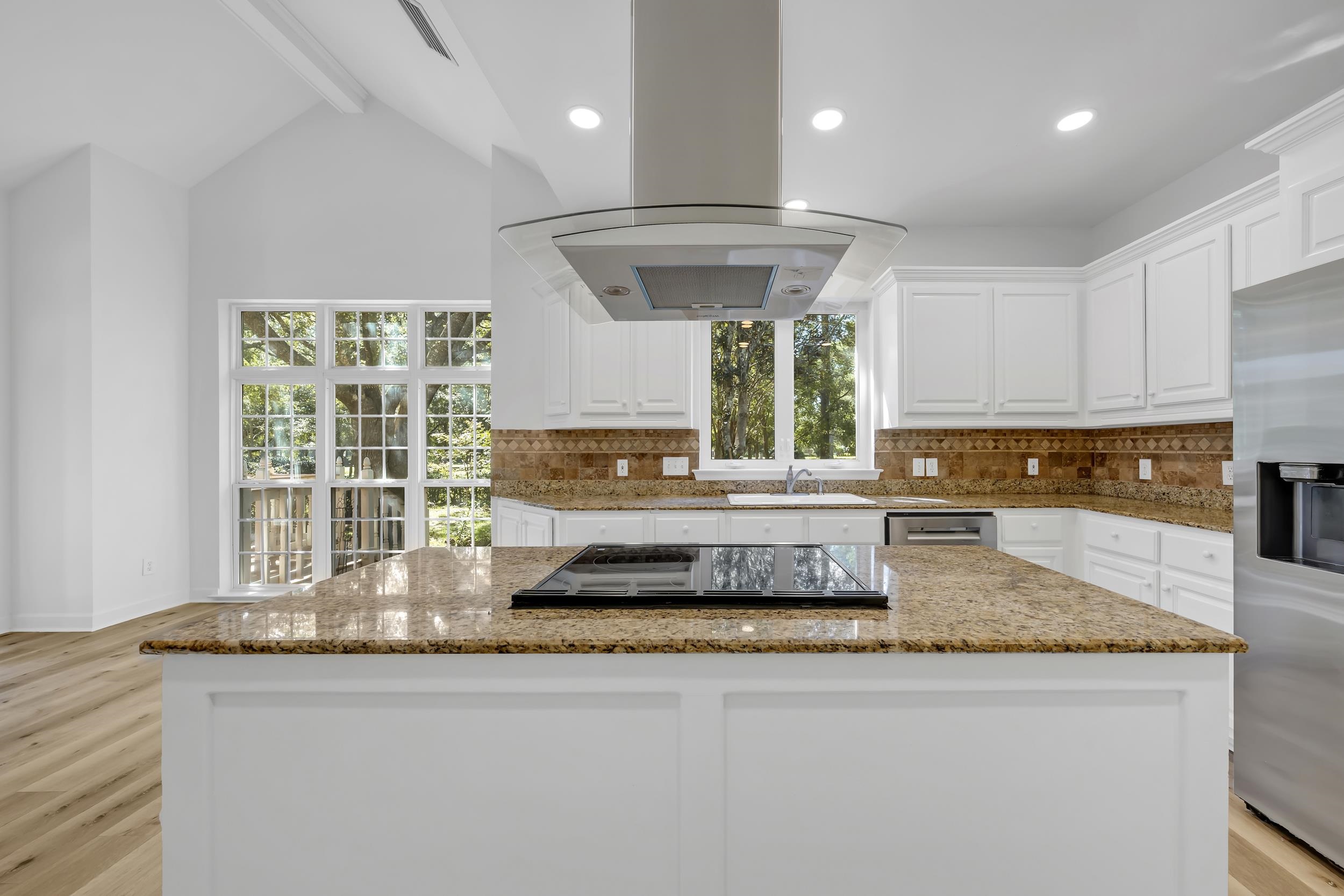 127 Wedge Loop Fairhope, AL 36532 - Photo 9 of 32 Kitchen