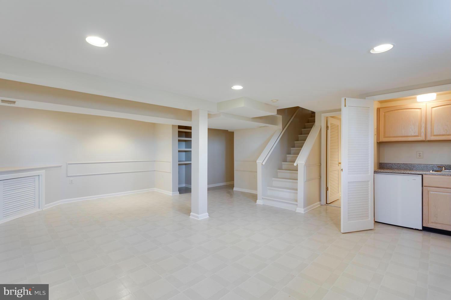 1700 Red Oak Circle Reston, VA 20190 - Photo 22 of 29 Basement