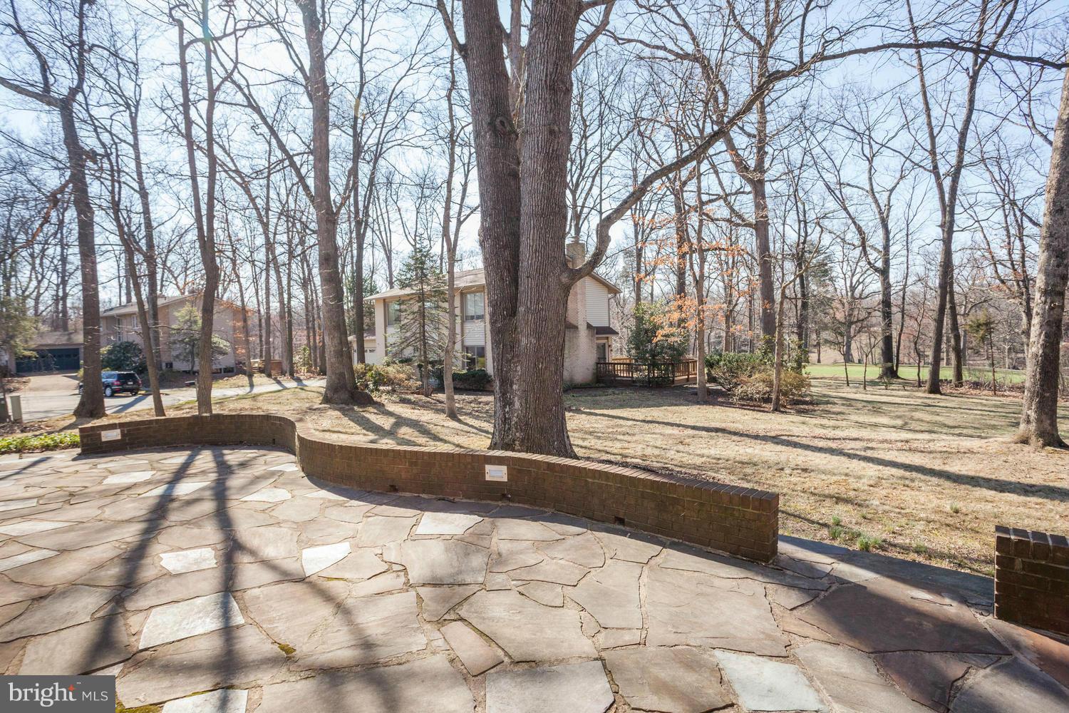 1700 Red Oak Circle Reston, VA 20190 - Photo 26 of 29 Exterior (Rear)