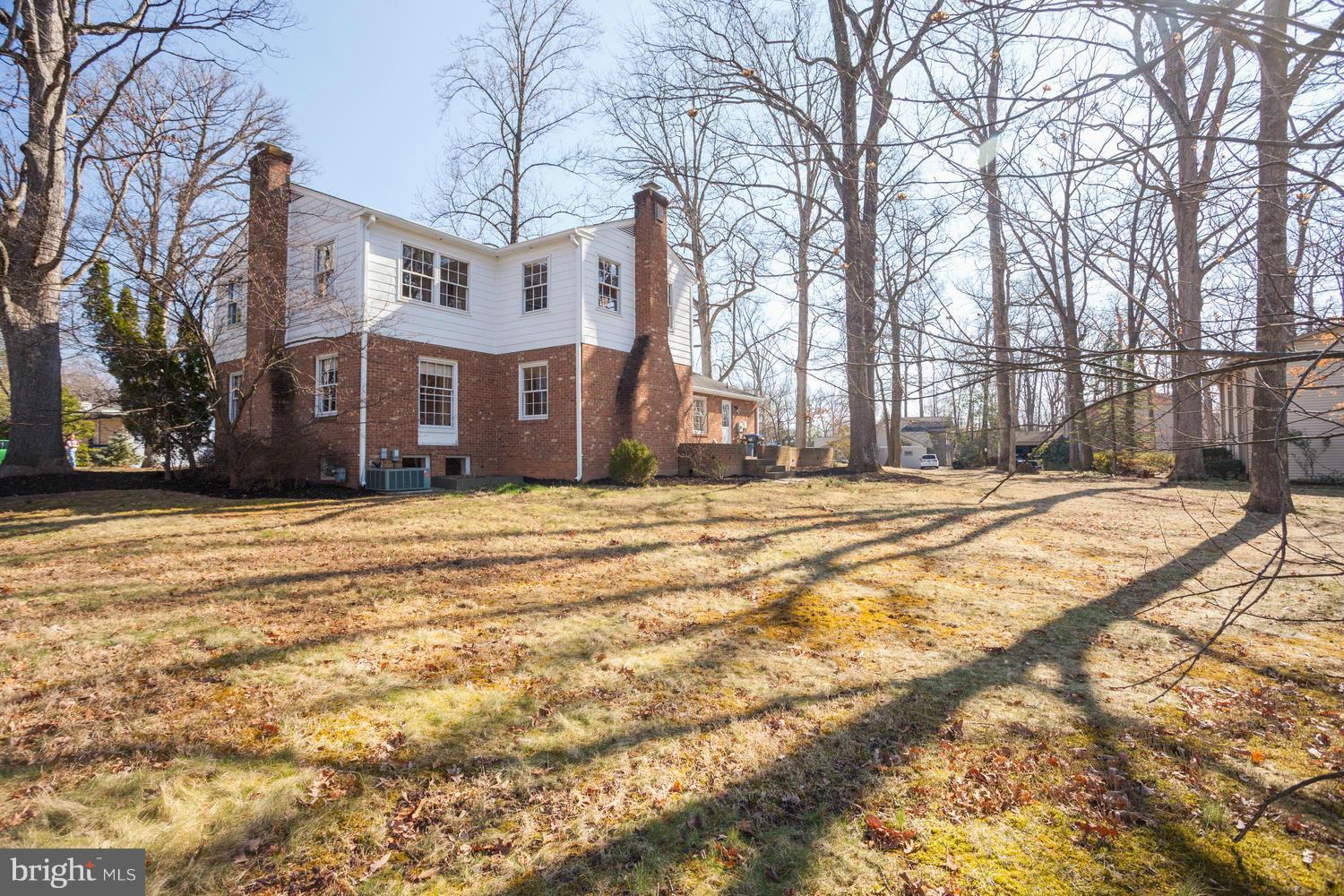 1700 Red Oak Circle Reston, VA 20190 - Photo 28 of 29 Exterior (Rear)