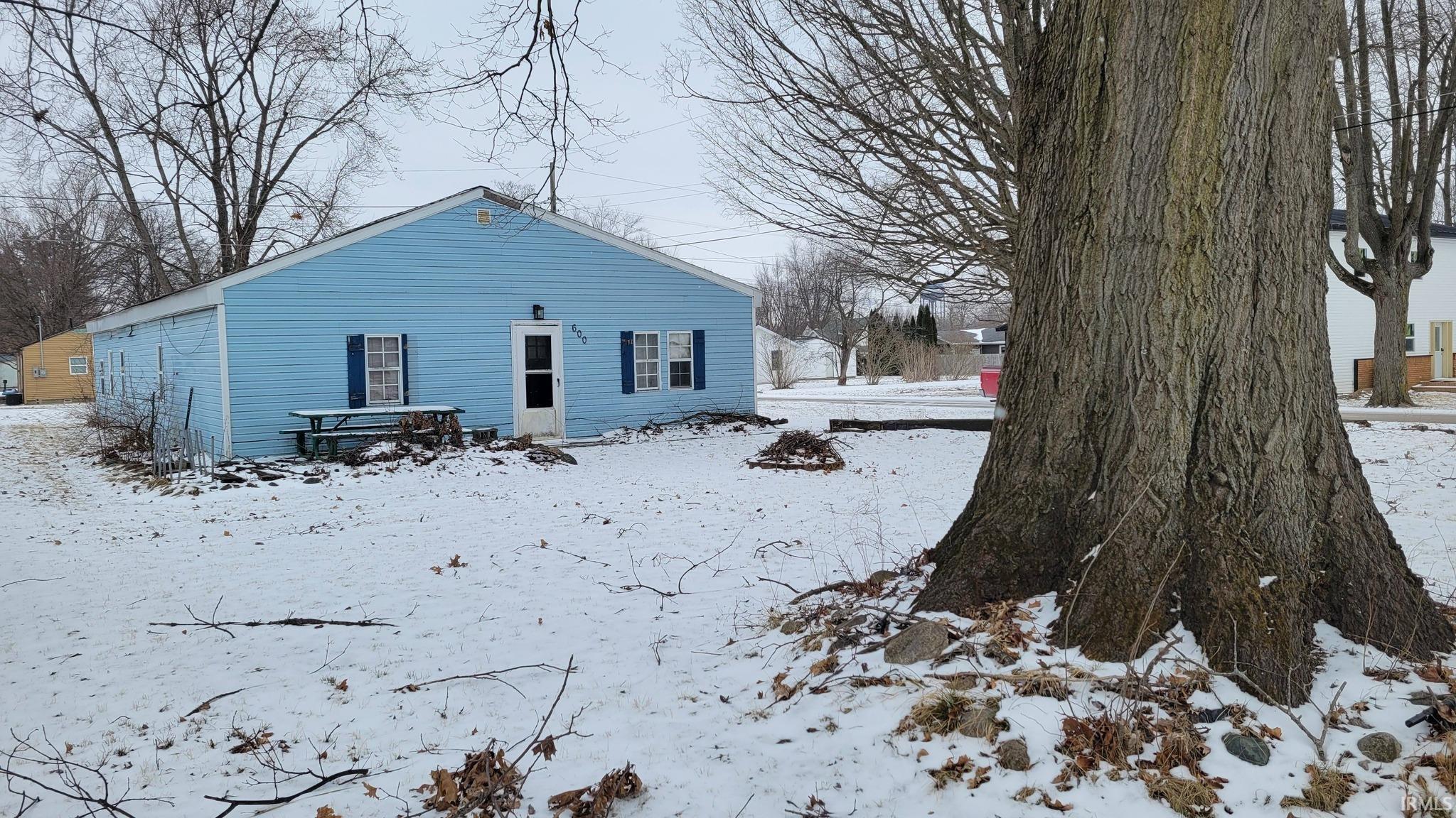 600 West 11th Street Jonesboro, IN 46938 - Photo 3 of 4