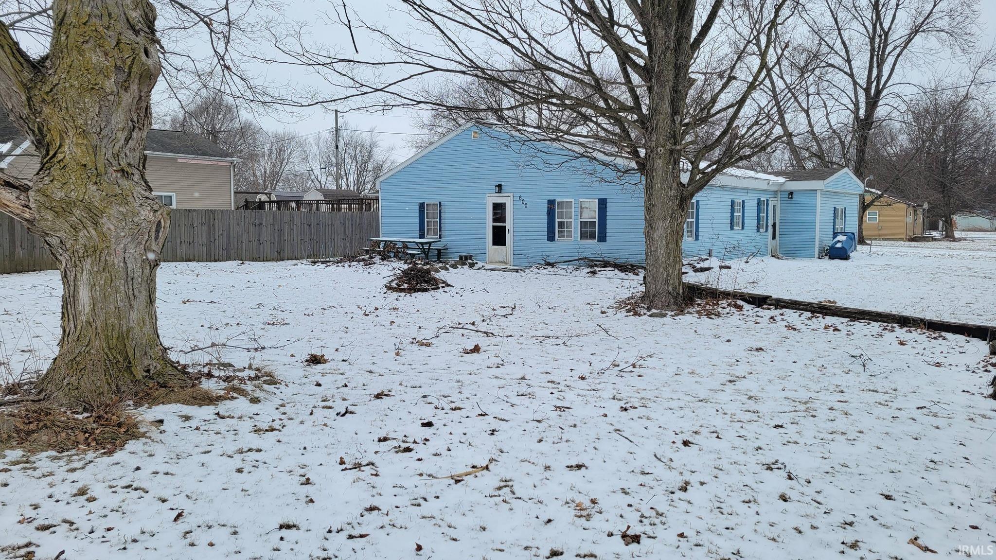 600 West 11th Street Jonesboro, IN 46938 - Photo 4 of 4