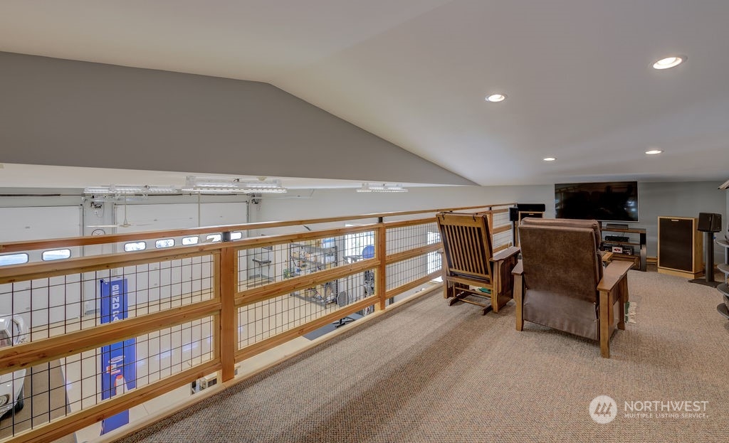 1611 Pitcher Canyon Road Wenatchee, WA 98801 - Photo 7 of 20 a view of a hallway with workspace