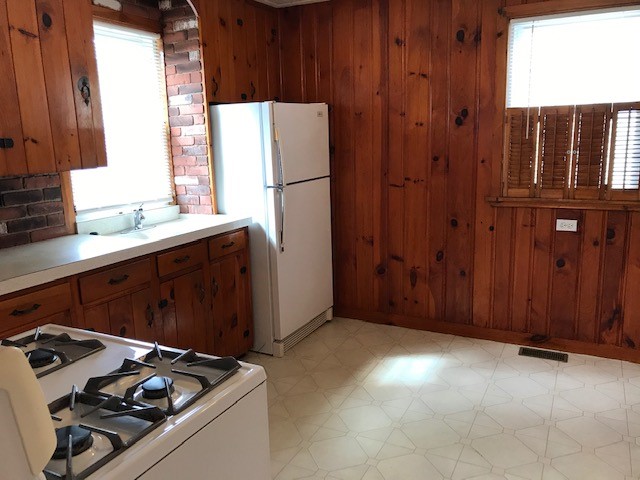 35 Darwin Street Woonsocket, RI 02895 - Photo 6 of 26