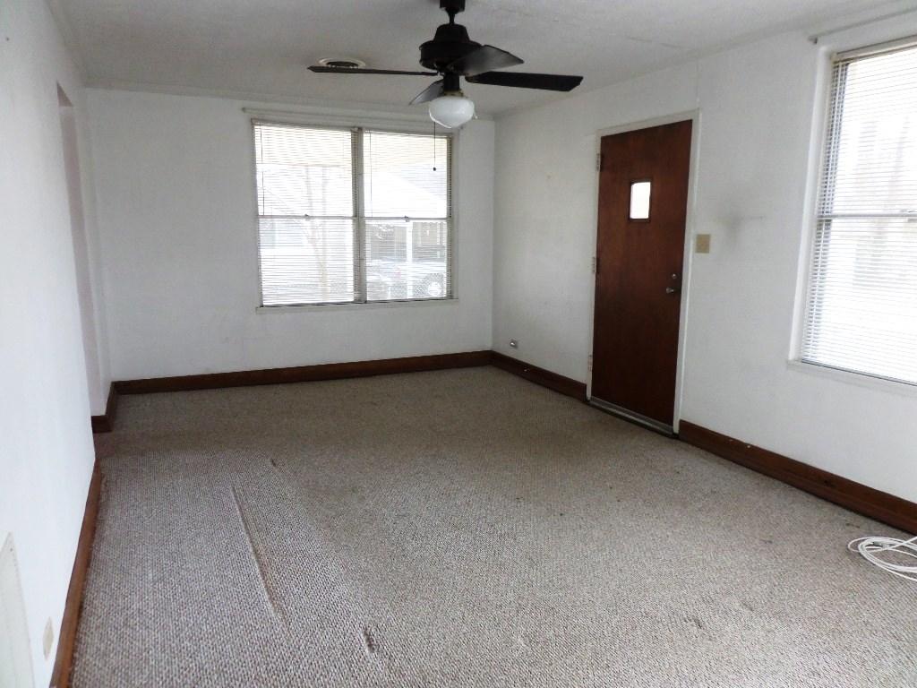 129 Goucher Circle Oak Ridge, TN 37830 - Photo 4 of 14 living
