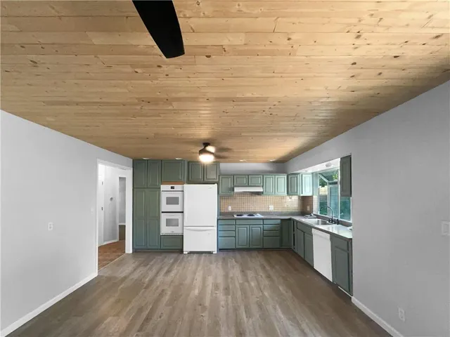 $240,000 | 15405 East 40th Street South, Independence, MO 64055