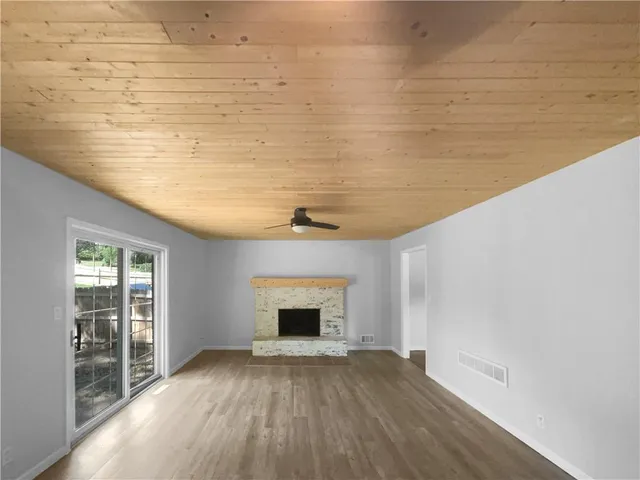 $240,000 | 15405 East 40th Street South, Independence, MO 64055