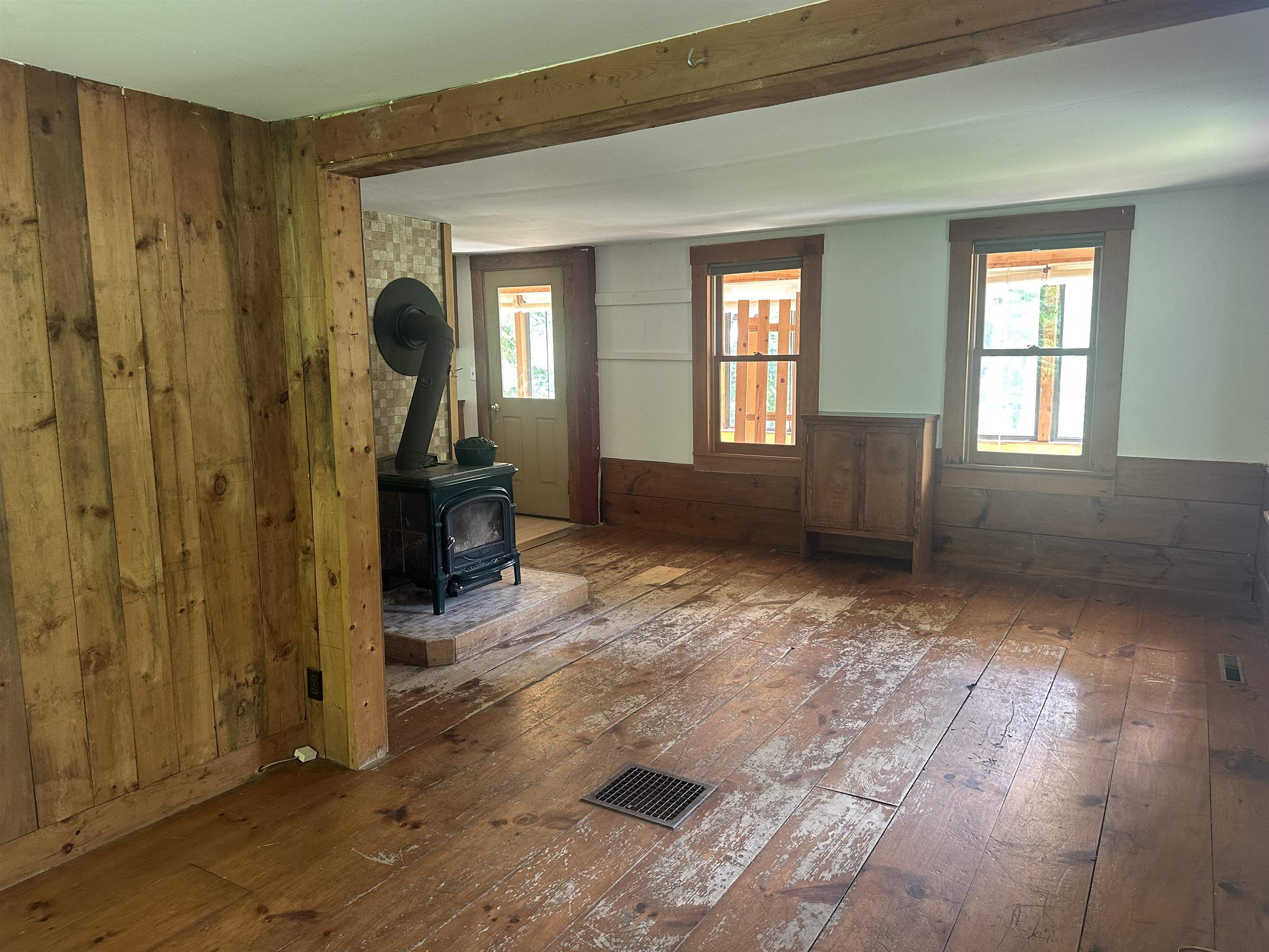 1047 Kenyon Hill Road Sharon, VT 05068 - Photo 3 of 18 Gallery Image 3