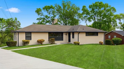$555,000 | 930 Havenhill Drive, Nashville, TN 37217