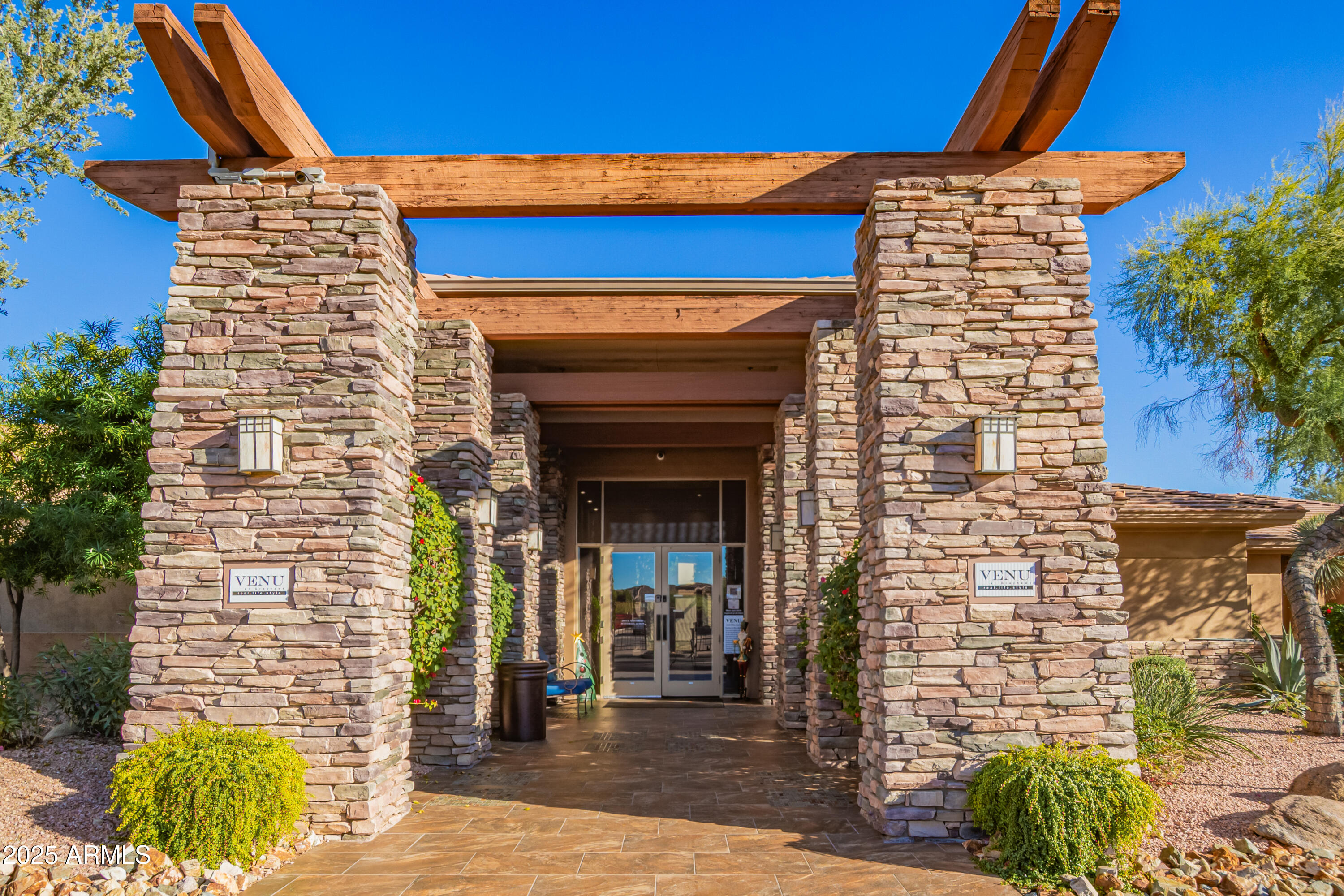 a view of outdoor space