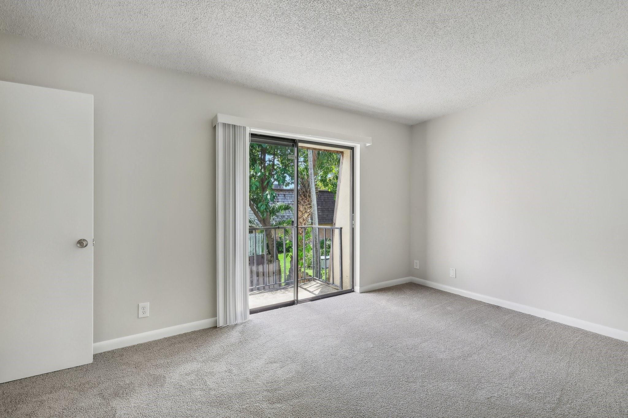 266 Arabian Road Palm Springs, FL 33461 - Photo 17 of 31 Photo 17