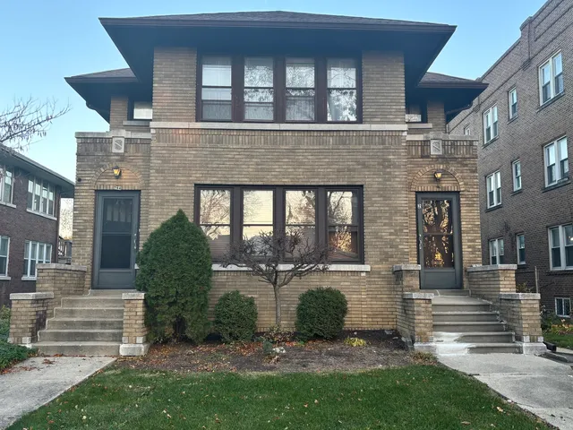 $1,750 | 702 North Raynor Avenue, Unit 2, Joliet, IL 60435