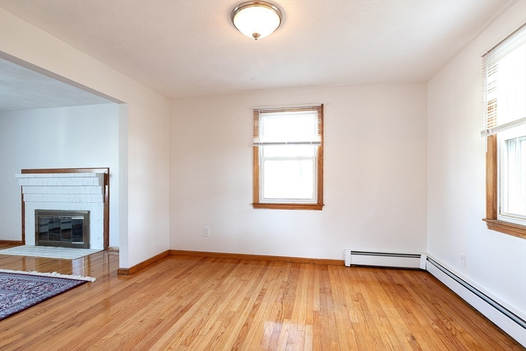 2 Marigold Avenue Wellesley, MA 02482 - Photo 7 of 42