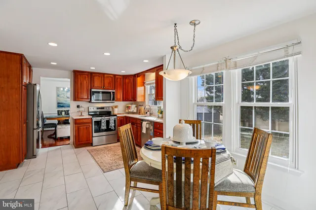 $599,000 | 9904 Durango Drive, Damascus, MD 20872