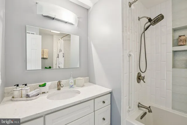 $599,000 | 9904 Durango Drive, Damascus, MD 20872