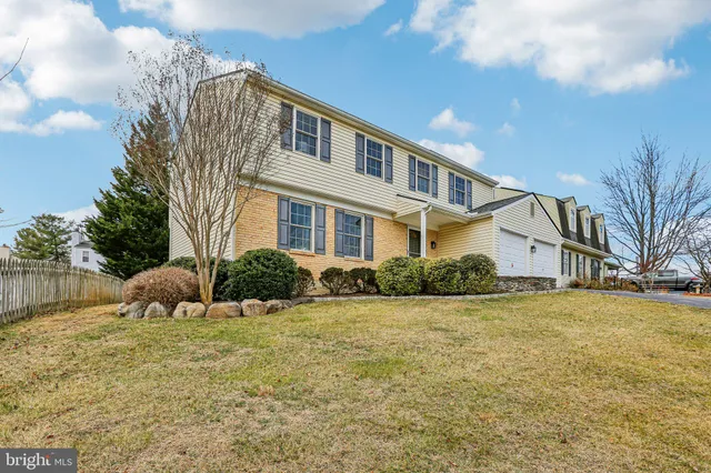 $599,000 | 9904 Durango Drive, Damascus, MD 20872