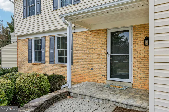 $599,000 | 9904 Durango Drive, Damascus, MD 20872