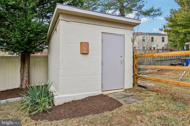 $599,000 | 9904 Durango Drive, Damascus, MD 20872