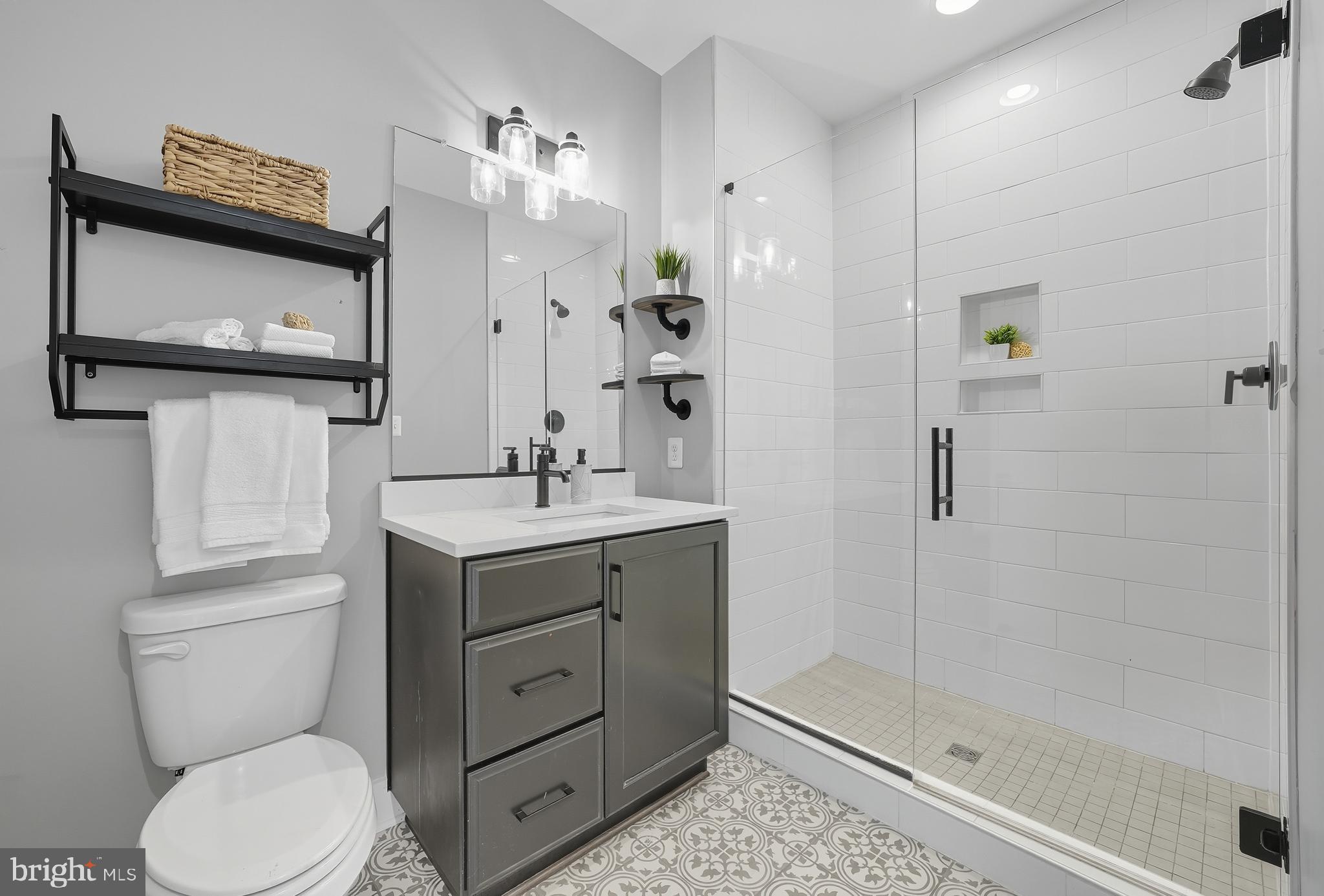 8215 River Road Bethesda, MD 20817 - Photo 17 of 24 Gallery Image 17