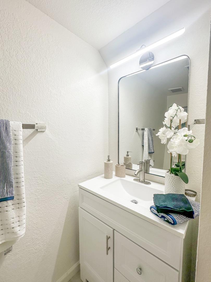 34744 Tuxedo Common Fremont, CA 94555 - Photo 15 of 23