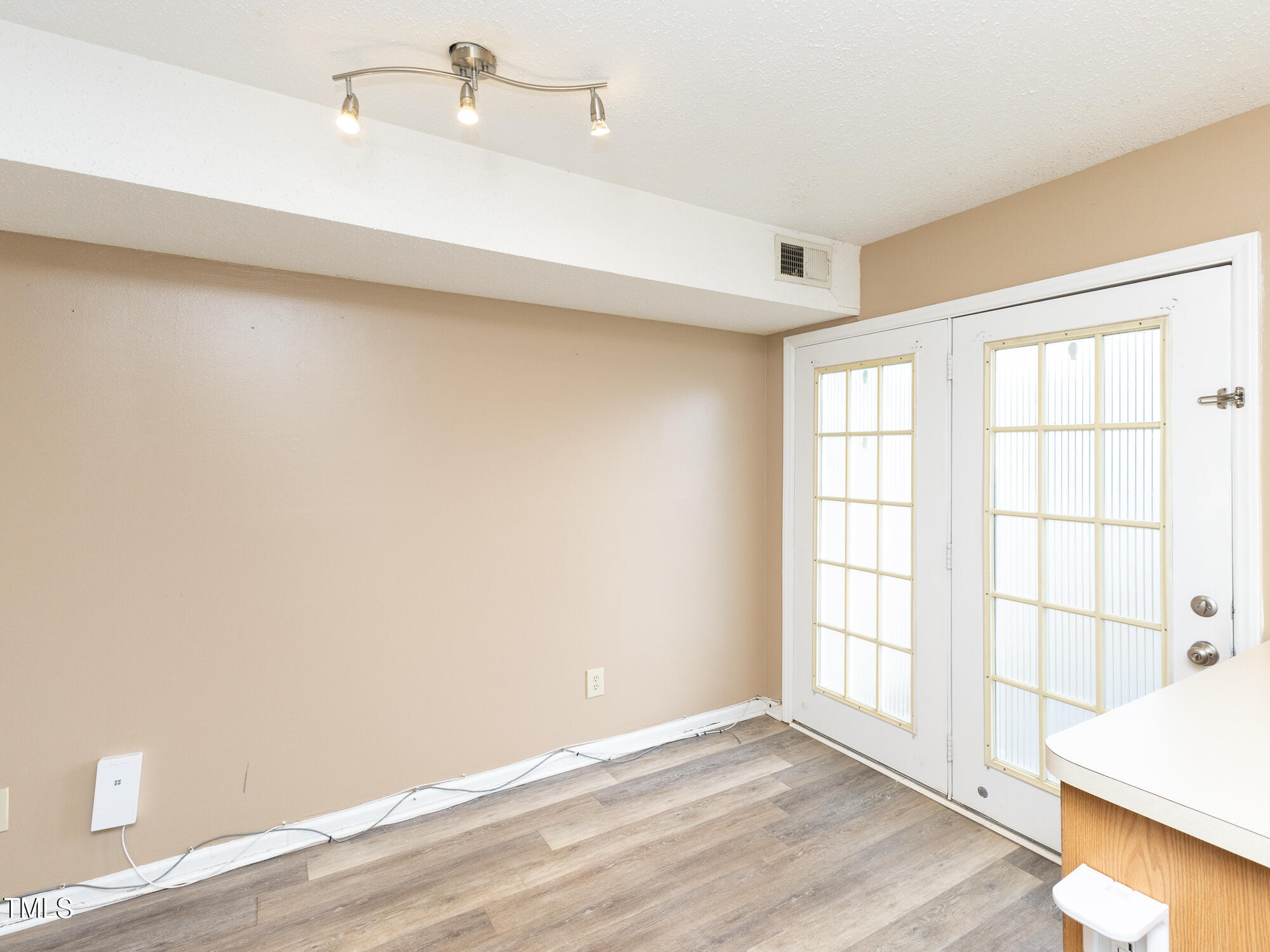 4816 Blue Bird Court, Unit B Raleigh, NC 27606 - Photo 12 of 32 135_4816_Blue_Bird_Ct_BKitchen