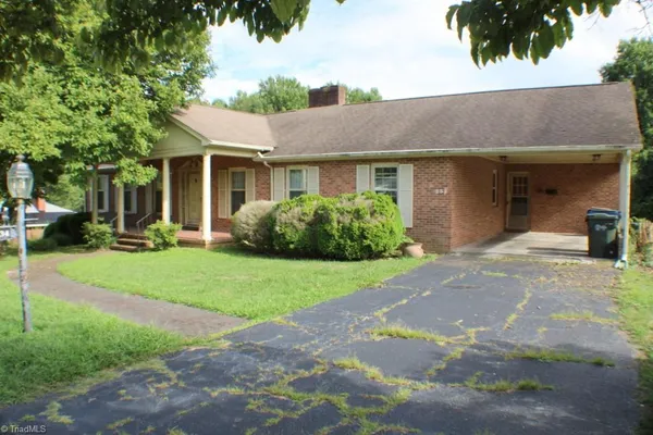 $380,000 | 234 Hylton Street, Mount Airy, NC 27030