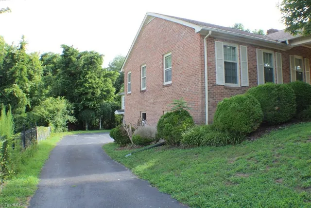 $380,000 | 234 Hylton Street, Mount Airy, NC 27030