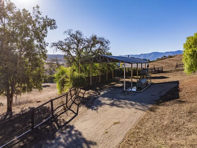 $9,950,000 | 1959 Rambling Oaks Road, Santa Ynez, CA 93460