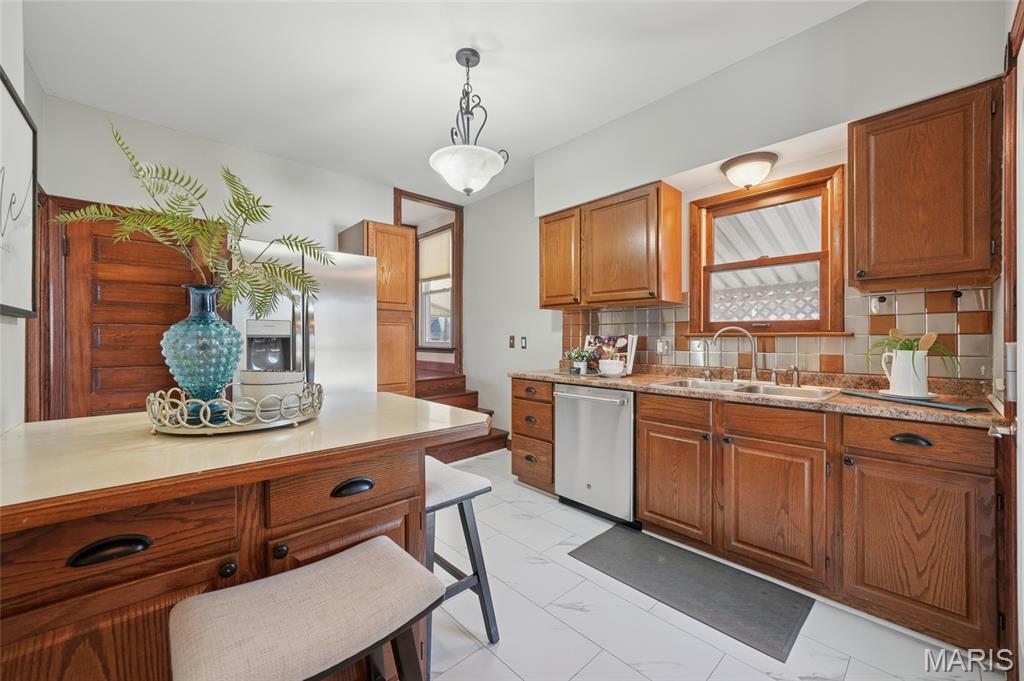 517 Clark Avenue Webster Groves, MO 63119 - Photo 17 of 32