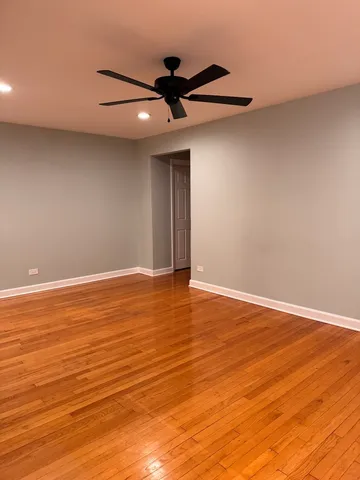 $1,800 | 705 Strom Drive, Unit 2D, West Dundee, IL 60118